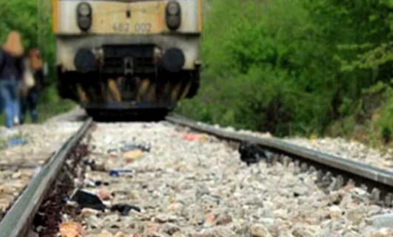रेलवे ट्रेक पर मिला खून से लथपथ सिर और धड़ : शिनाख्तगी के प्रयास जारी 1 it 866588825 sm