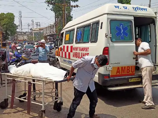 जबलपुर में पुलिस भर्ती दौड़ में युवक की मौत : सांस लेने में परेशानी के बाद अस्पताल में किया भर्ती, इलाज के दौरान तोड़ा दम, दूसरा युवक भर्ती 1 police