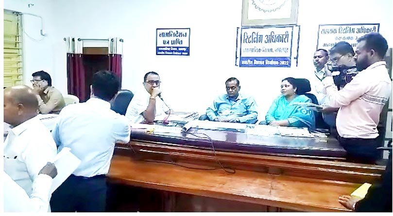 JABALPUR NEWS- नामांकन फार्म स्क्रूटनी: महापौर कैंडिडेट ठाडेश्वर - रईश वली को टैक्स रसीद जमा करने की मिली मोहलत 5 15 7