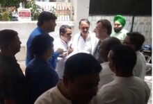 जबलपुर में कांग्रेस के असंतुष्टों को मिली विवेक और विधायकों की संजीवनी: बगावत करने वाले पार्षदों ने फार्म वापसी की घोषणा ... देखें वीडियो.... 11 19 4