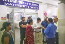 जबलपुर कलेक्टर जब रात 9:00 बजे पहुंच गए सिहोरा अस्पताल:कलेक्टर ने कहा मरीजों को बेहतर इलाज मिले इसके प्रयास करना चाहिए 11 IMG 20220628 WA0032