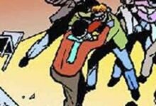 रंजिशन बौखलाया करिया, वृद्ध की सरेराह की जमकर मारपीट : लोगों का लगा रहा मजमा 11 maarpeet 1280x720 1