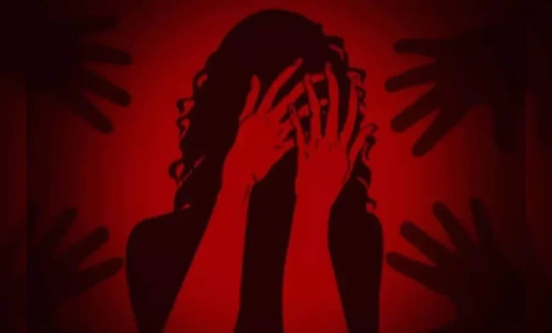 दसवीं की छात्रा से गैंगरेप : कमरे में बंधक बनाकर रखा, दोस्त के साथ मिलकर किया दुष्कर्म 1 rape 1
