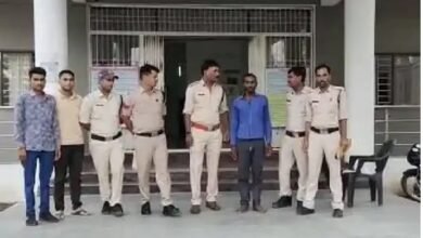 बॉयफ्रेंड के साथ मिलकर रेता पति का गला:रोते हुए थाने पहुंची पत्नी, बोली- वो लापता हो गए; मोबाइल ने खोला राज 6 10 1