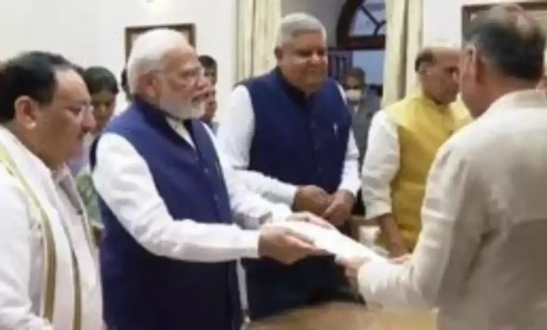 एनडीए के उपराष्ट्रपति पद के उम्मीदवार जगदीप धनखड़ ने भरा नामांकन , PM मोदी सहित कई नेता रहे मौजूद 1 1280x720 1360934 jagdeep dhankhar file nomination