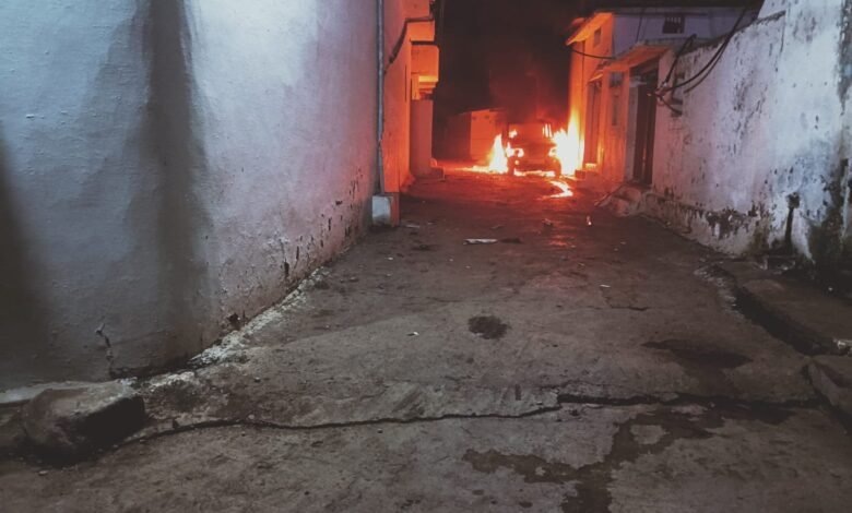 कुंडम में तलबारबाजी के बाद दुकान को किया आग के हवाले : एफआईआर दर्ज....देखें वीडियो.... 1 WhatsApp Image 2022 07 06 at 1.08.48 PM