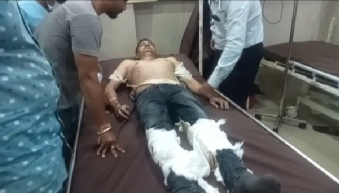भाजपा नेता पर कई राउंड फायर : पंचायत चुनाव की रंजिश भुनाने मालीबाड़ा के आरोपियों ने किया हमला, जबलपुर रेफर ... 1 WhatsApp Image 2022 07 10 at 2.13.27 PM