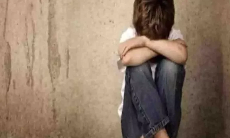 मोबाइल गेम हारने के बाद नाबालिग की 200 बार पिटाई : दोस्तों ने जूतों से पीटा; अस्पताल में भर्ती 1 1780307 1