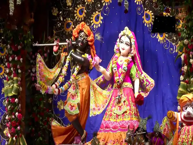 जन्माष्टमी उत्सव शुरू : 19 अगस्त को अभिजीत मुहूर्त में होगा जन्म; श्रद्धालु अभी से मंदिरों में पहुंचे 2 7d0b9ff048e9f1b5bd0f7799b1f34aa5 original