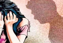 छात्रा से किया रेप...: अचानक से रूम में घुस आया मकान मालिक 11 minor girl 0 sixteen nine