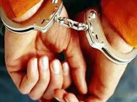 चाय की चुस्की लेते पकड़ा गया अटेंडर को चाकू मारने वाला आरोपी : वास्कोडिगामा ट्रेन के एसी कोच में हुई थी घटना 1 navbharat times 4