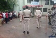 शराब पीने से रोका तो CSP को पीटा:पुलिस ने हॉस्टल में घुसकर जूनियर डॉक्टरों को पीटा, बचने के लिए छत पर भागते दिखे जूडा 11 10 8