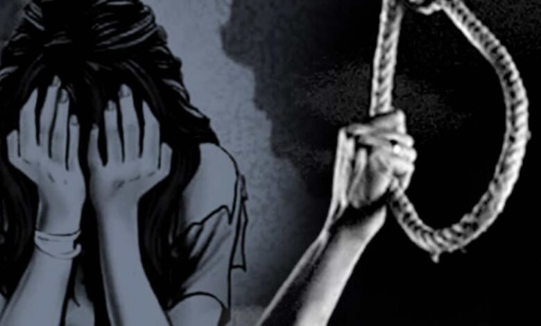 मम्मी पापा माफ करना, मेरे साथ लगातार बलात्कार हुआ है...मैं अब जीना नहीं चाहती : युवती ने लगाई फांसी, पुलिस ने कटनी से आरोपी को दबोचा 1 1600x960 1033553 rajasthan rape