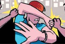 गणेश पंडाल की सजावट कर रहे युवक के सिर में चीप पटककर किया घायल : दोस्त बचाने दौड़े तो खुद के ऊपर भी कर लिया हमला 11 2017 7image 11 14 220668000marpeet