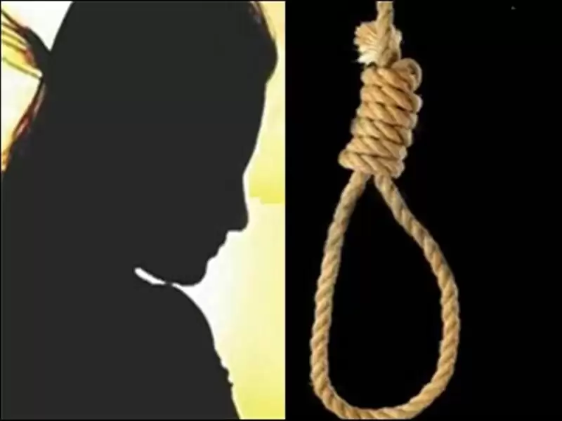 लार्डगंज में युवती ने लगाई फांसी : घरों में झाडू-पोंछा का करती थी काम, जांच जारी 5 649cf7ebadf95cb53e64a2e9d17d536d