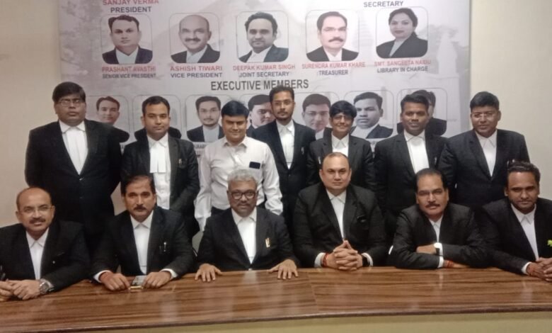 मध्य प्रदेश उच्च न्यायालय अधिवक्ता संघ द्वारा आयोजन - जस्टिस संजय किशन कौल और जस्टिस जेके महेश्वरी का होगा स्वागत ....वीडियो... देखें... 1 78062079 44ed 4d8d 88b1 b3e812915273