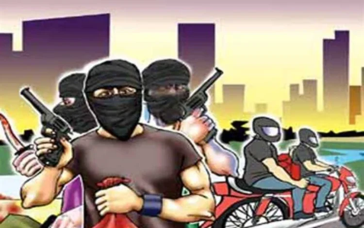 खमरिया फैैक्ट्री कर्मी के साथ लूट : ऑटो में बैठकर गले से छीना मंगलसूत्र और पर्स, पुलिस ने आरोपी को घर से दबोचा 1 loot demo pic 1497976588
