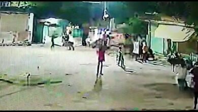 हनुमानताल में डॉक्टर से क्लिनिक में घुसकर मारपीट : हफ्ता वसूली को लेकर किया हमला...देखें पूरा वीडियो.... 8 Screenshot 2022 10 14 17 12 02 788 com.whatsapp