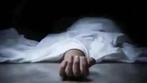 संघमित्रा एक्सप्रेस में वृद्ध ने तोड़ा दम : बेंगलुरु से सवार होकर जा रहा था दानापुर 1 download 10 1607974274204 1607974385444