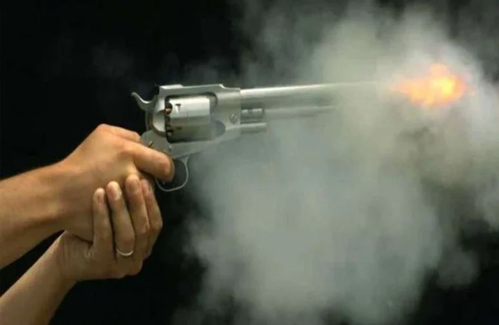 फायरिंग करने जा रहे बदमाश को पुलिस ने दबोचा : एक देशी पिस्टल, 6 कारतूस जब्त 1 firing kanpur
