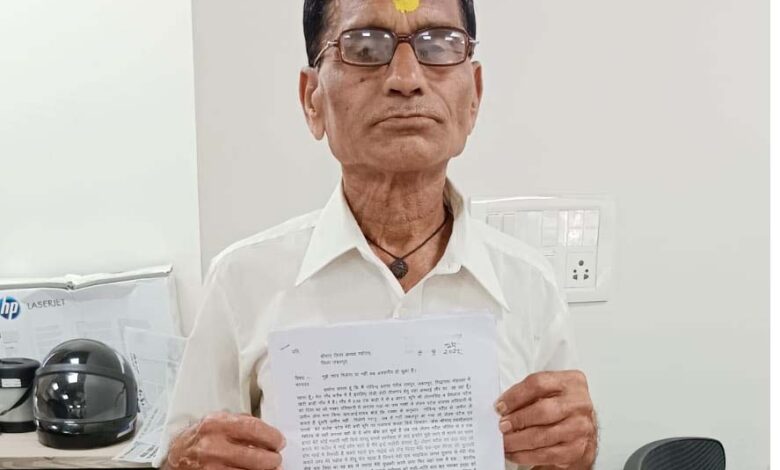 जबलपुर का प्रशासनिक सिस्टम, दो साल से न्याय के लिए भटक रहा गरीब होमगार्ड का सैनिक बाड़ी पर कब्जा करना चाहता है, कई बार मारने की कोशिश की 1 23 2