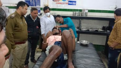 JABALPUR NEWS- कोर्ट गेट नंबर 3 में दनादन हवाई फायर, पेशी से लौट रहे आरोपी पर चाकू से हमला 11 Untitled 4 copy 8