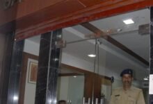 आयकर विभाग के बंसल ग्रुप के कई ठिकानों पर छापे 10 incometaxraid4 060311012255