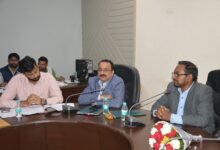 युवा एवं महिला मतदाताओं के नाम जोड़ने में दें सहयोग राजनैतिक दलों के पदाधिकारियों की बैठक में अपर मुख्य निर्वाचन पदाधिकारी ने किया आग्रह 11 निर्वाचक अधिकारियों की बैठक 2