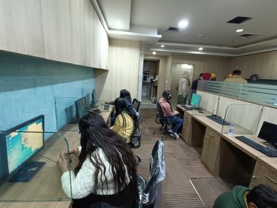 फर्जी कॉल सेंटर का भंडाफोड़, 2500 लोगों से 4 करोड़ रुपए ठगने वाले 6 आरोपी गिरफ्तार 1 83d34a80f5f67880a5482e6bbea8ef84