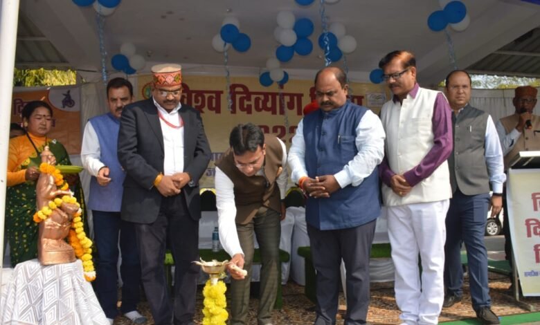विश्व दिव्यांग दिवस : पुलिस ग्राउंड में दिव्यांगों की सामथ्र्य प्रदर्शन एवं खेलकूद प्रतियोगिताओं आयोजित, कल निकलेगी रैली 1 9c1a544e 897f 4b67 a06e 036b85ac0d00