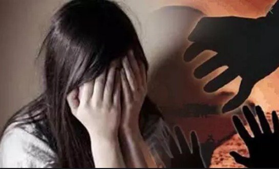 जबलपुर में युवती के साथ दुष्कर्म : पड़ोसी ने घर ले जाकर की ज्यादती, आरोपी फरार 1 IMG 20221201 WA0164