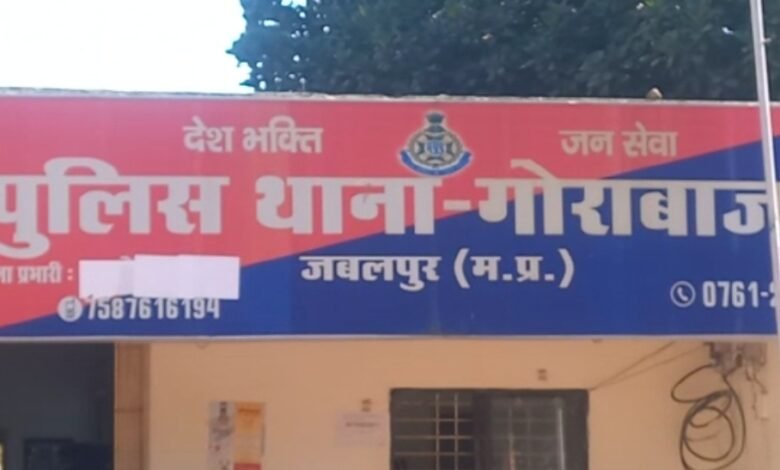 गोराबाजार में दो पक्षों में खूनी संघर्ष : पत्थरों-डंडे से एक दूसरे पर किए जमकर हमले, करीब 5 घायल 1 1674109452075