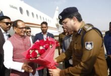 डुमना विमानतल पर सीएम का स्वागत : इंदिरा गांधी राष्ट्रीय जनजातीय विश्वविद्यालय लालपुर हुए रवाना 11 3c931f73 c5c4 4408 bbf2 0be62bc95dfd