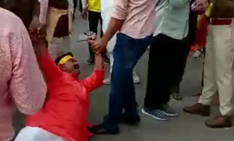 b0f5a122 156b 4c19 b229 f1e589f49646