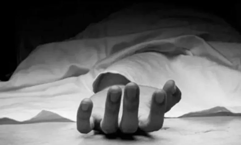 ग्वारीघाट में ठंड से वृद्ध की मौत : सिद्ध घाट में तबियत बिगडऩे पर कराया था अस्पताल में भर्ती, जांच जारी 1 06 01 2023 old man died due to cold in pratapgarh 23285967