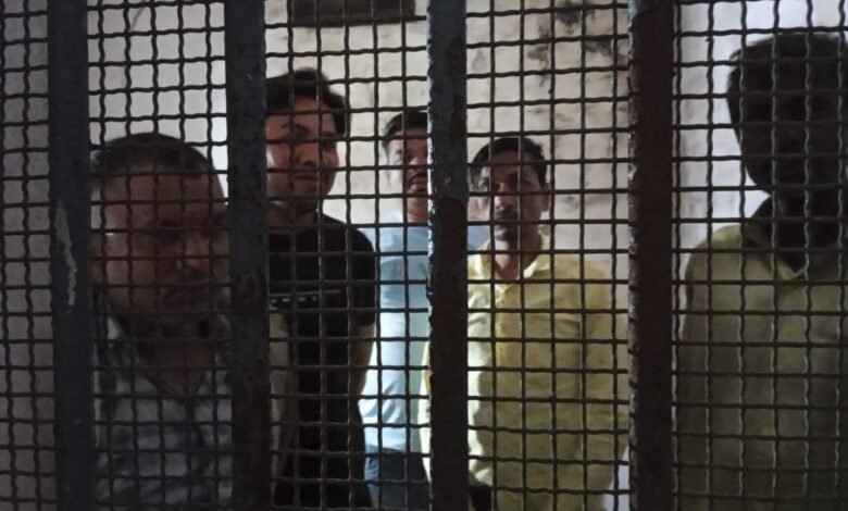 जबलपुर पुलिस की काम्बिंग गश्त : 519 अपराधियों को दबोचा, चाकू सहित देशी शराब की गई जब्त 1 6d935ecf 43c4 40a6 9ff1 4da9f0d0a16e