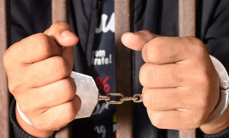 सट्टा गैंग को पुलिस ने दबोचा : 10 आरोपियों को किया गिरफ्तार, करीब 15 हजार जब्त 1 95825526