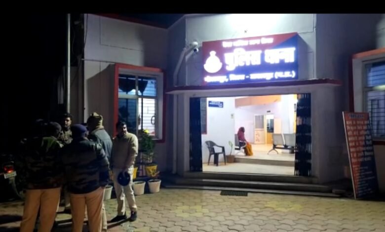 जबलपुर की गर्भवती महिला को टीकमगढ़ मेें बेंचा : अंतरराज्यीय गिरोह की 3 महिलाओं समेत 6 आरोपी गिरफ्तार 1 af98b813 e8bf 4ad3 bd1b 82235c59fa3c