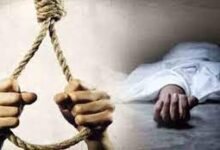 माढोताल में कुंडम के मजदूर ने लगाई फांसी : दो दिन से था तनाव में , गांव में परिजनों को दी सूचना , क्षेत्र में हड़कंप 10 download 17