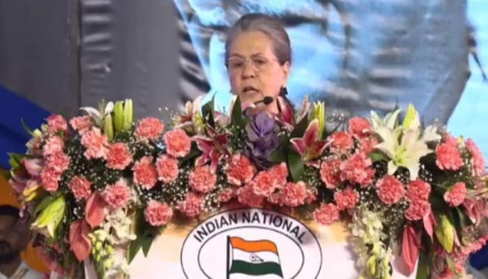 कांग्रेस की पूर्व अध्यक्ष सोनिया गांधी का राजनीति से रिटायरमेंट का इशारा 1 soniagandhi 1677314251