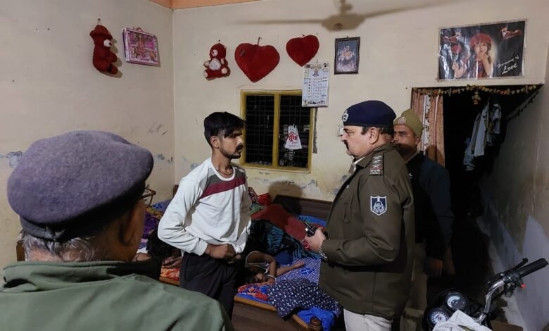 महापर्व पर पुलिस की कॉम्बिंग गस्त : 467 वारंटी ,3 फरार आरोपियों को दबोचा 1 03a0cf21 324c 4208 8103 d9b727777b55