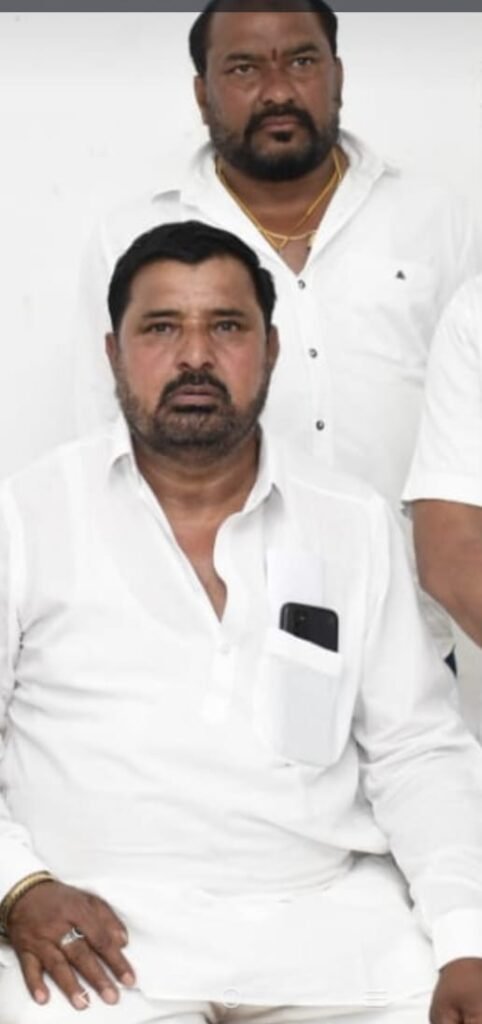 मझौली में सरपंच के पिता को गोलियों से भूना, मौत ,4 घायल 2 87d4d7fb cc5f 4e86 a453 52e5b10a3ec1