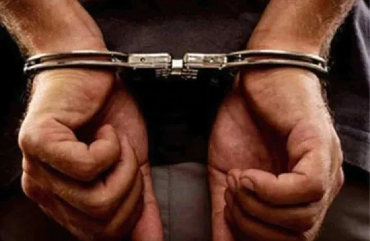 गोहलपुर में शराब के बोरे में मिले सुअरमार बम : पुलिस ने घेराबंदी कर आरोपी को दबोचा 1 cc0303362da4533e71a122af2baa288a1661843353923359 original