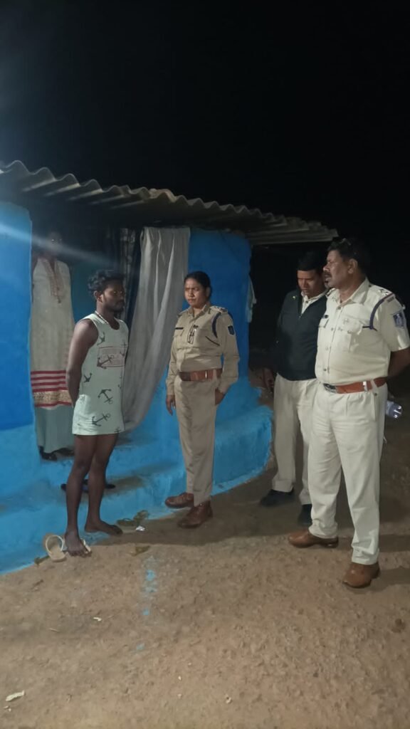 महापर्व पर पुलिस की कॉम्बिंग गस्त : 467 वारंटी ,3 फरार आरोपियों को दबोचा 2 d1280dff 5c3a 4b9f a1a6 62780809b872