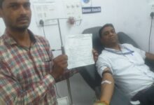 डिप्टी एसएस ने महिला यात्री को रक्त देकर बचाई जान 14 b96f17f7 2466 45d4 b4ac ad09435f966d