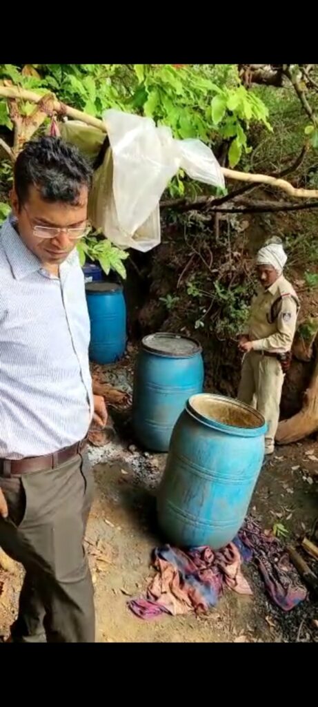 25451138 e053 4b85 a640 4d552503c73c