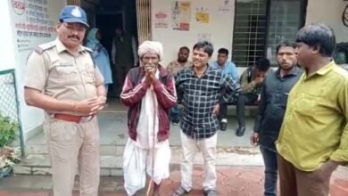 JABALPUR NEWS, गोराबाजार पुलिस ने गुजरात के वृद्ध को किया परिजनों के सुपुर्द : हरिद्वार के लिए निकले थे, भटक कर आ पहुंचे थे जबलपुर 6 552