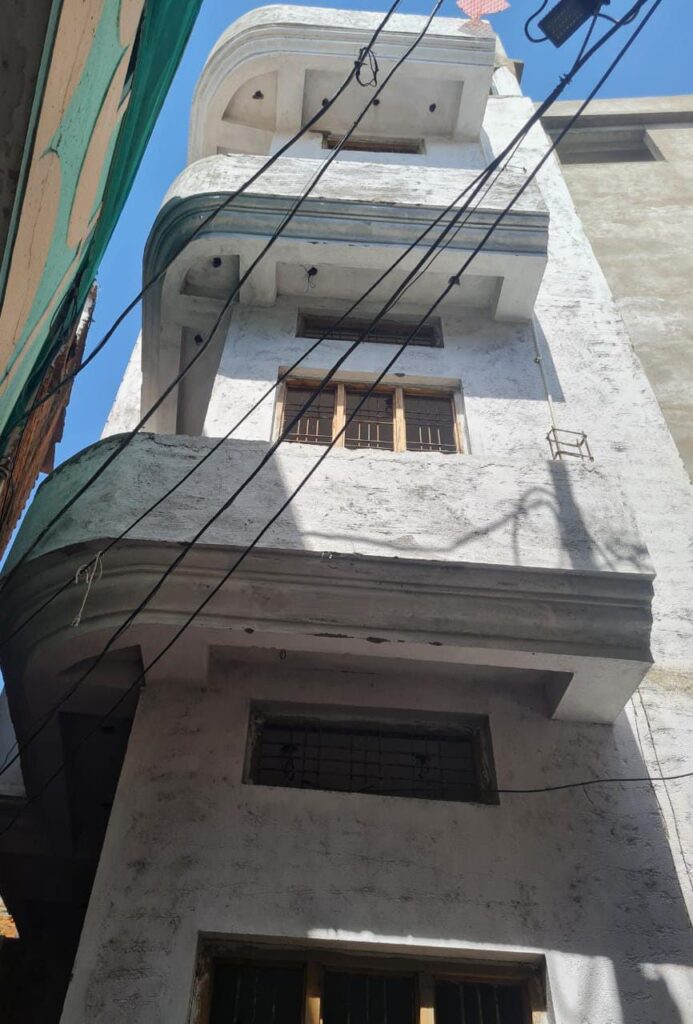 e0c748d7 f5aa 49c6 a1b9 928e37fa4076