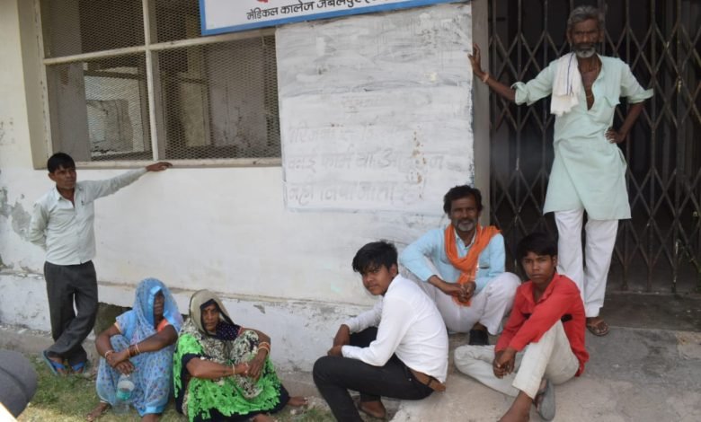 30 दिन पहले हुई थी शादी, आज उठ गयी अर्थी : कोतवाली में नवविवाहिता की संदिग्ध मौत, फंदे पर लटका मिला शव, जांच जारी 1 476653f3 f07d 4f63 855c 6af1dfea249a