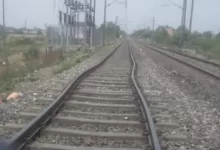 गुर्रा-इटारसी के बीच रेलवे लाइन की पटरियां फैलकर हो गईं टेढ़ी ; 3 घंटे बंद रहा जबलपुर-इटारसी अप ट्रैक 11 5cb20427 cd35 4f4f 81b3 2550c5c549c9 1686734429